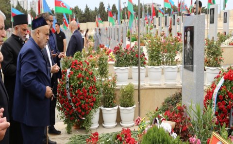 Şəhid Polad Həşimovun və İlqar Mirzəyevin məzarları ziyarət olundu