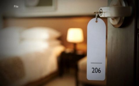 “Otellərdə gizli kamera var” iddiası - Dövlət qurumları nə deyir?  