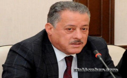 Etibar Əliyevin yarıtmaz layihəçiliyi, çörək-çörəkçi məsələsi və Prezidentin bütün fitnələri kəsən bir sözü… Aydın QULİYEV yazdı...