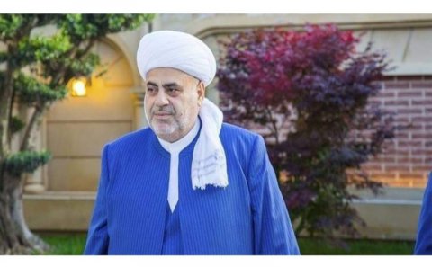 Qafqazın Şeyxülislamı Allahşükür Paşazadə həzrətlərinin doğum günü. Haqqa tapınan insan
