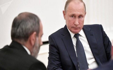 Putin Paşinyanın zənglərinə cavab vermədi