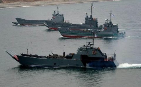 Bölgədə hərbi fəallıq: Rus donanması raket sistemlərini işə saldı