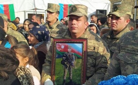 Şəhid Murad Xəlilovla vida mərasimi keçirilir - Foto
