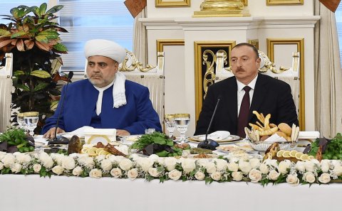 Şeyxülislam həzrətləri və Dini Konfessiyaların rəhbərləri Cənab prezident İlham Əliyevə təbrik məktubu ünvanlayıblar