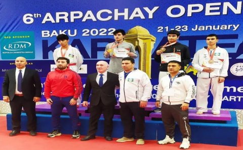 Tanınmış idman ustası Rauf Yusifov  yarışda...