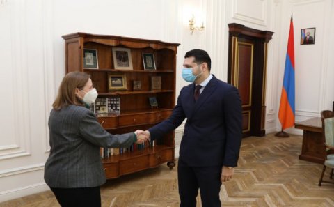 ABŞ səfiri yenə də 