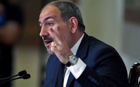 “Lukaşenko bizə paxıllıq edir” - Paşinyan