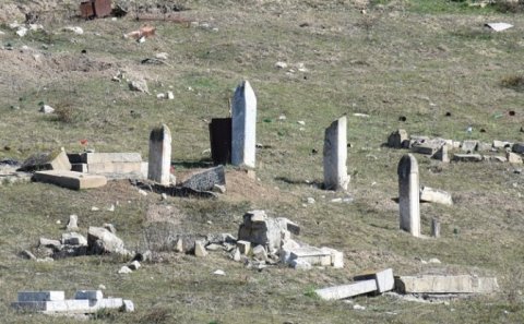 Qarabağdakı kütləvi məzarlıqlar - Deputatlar ermənilərin gizlətdiyi yerləri AÇIQLADILAR