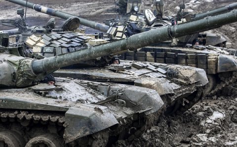 Rus tankları Luqanska girdi – Üç şəhər uğrunda döyüş başladı