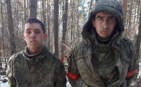 Ukrayna rus əsgərlərini əsir götürdü - FOTO