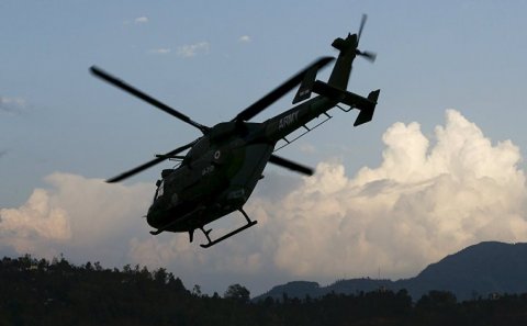 Ukrayna helikopteri Rusiyanı bombalayıb qayıdır - VİDEO