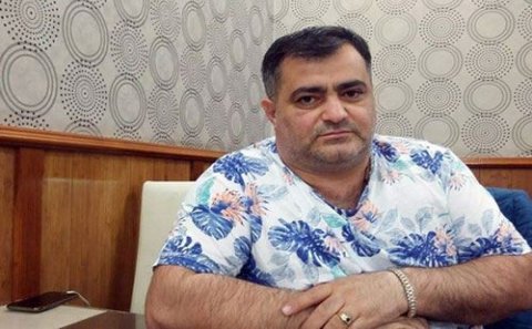“Eldar Mahmudovla bir həyətdə böyümüşəm, həmişə məndən pul alıb”