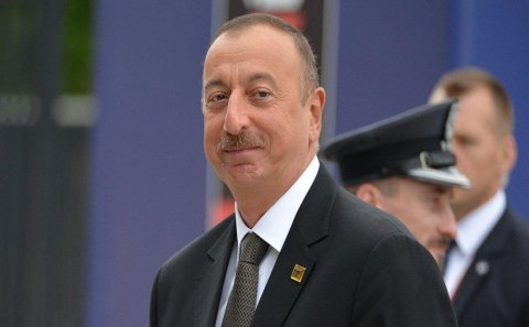 İlham Əliyev Şahbaz Şərifə məktub göndərdi