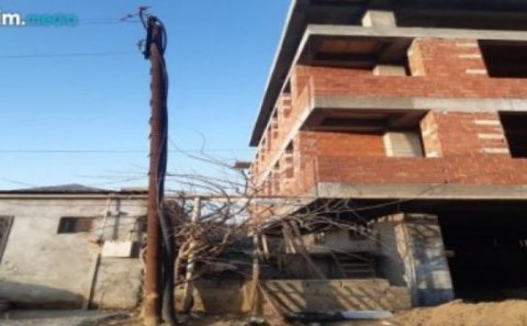 Masazırda qanunsuz tikinti sahibinin arxasında kim dayanır? – Üç rəsmi qurum onunla bacarmır?