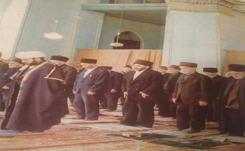 1985-ci ildə Təzə Pirdə namaz qılan sovet azərbaycanlıları –Şeyxülislam maraqlı FOTO paylaşdı