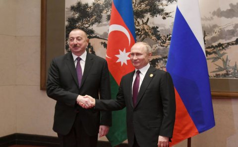 Rusiya prezidenti İlham Əliyevi təbrik edib
