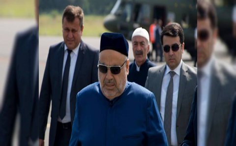 Şeyxülislam Türkiyə Cümhuriyyətinə səfərə yola düşür