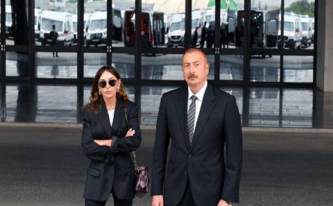 İlham Əliyev və Mehriban Əliyeva Konyada azərbaycanlı idmançılarla görüşüb