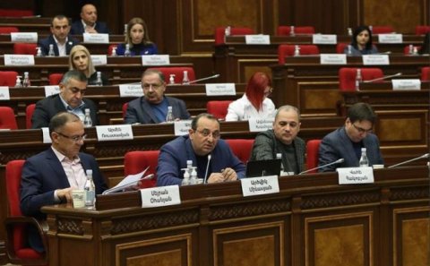 Rusiya hərbçiləri bu dəfə Köçəryan və Sərkisyan tərəfdarları olan deputatları Laçına buraxdı?..