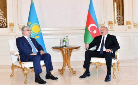 Azərbaycan və Qazaxıstan prezidentləri bəyanatlarla çıxış ediblər