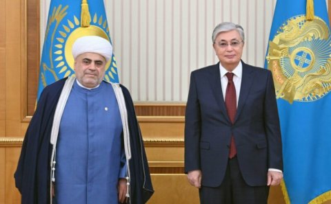 Qazaxıstan prezidenti Tokayev Şeyxülislam Allahşükür Paşazadəni qəbul edib –FOTO