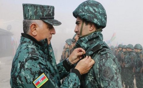 Generalımız bu foto ilə düşmənə göz dağı verdi