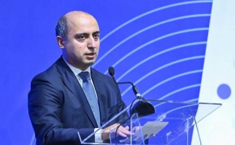 Deputat təhsil nazirini ifşa etdi: Məktəbin sinifləri, idman zalları arendaya verilir