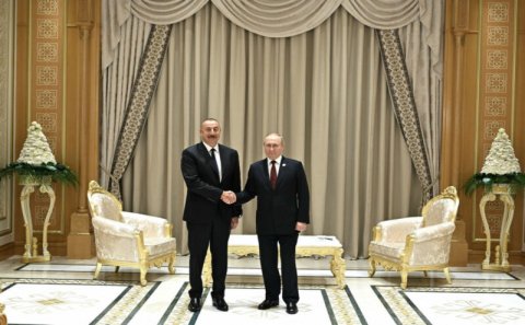 İlham Əliyev Vladimir Putinlə Astanada görüşəcək