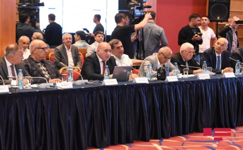 Toxunlmazılıq…Diplomatik pasport…Dövlət vəsaiti… –Siyasi partiyalar yeni qanuna hansı təklifləri verib?