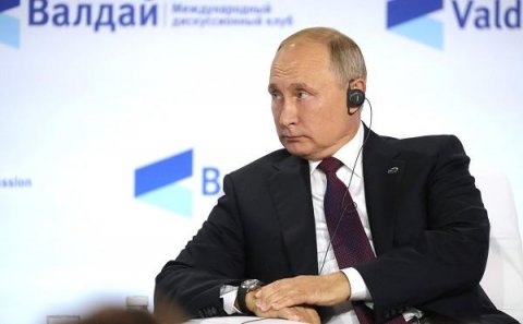 Biz dəli deyilik, nüvənin nə olduğunu bilirik - Putin