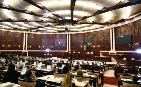 Milli Məclisin növbəti iclası başlayıb