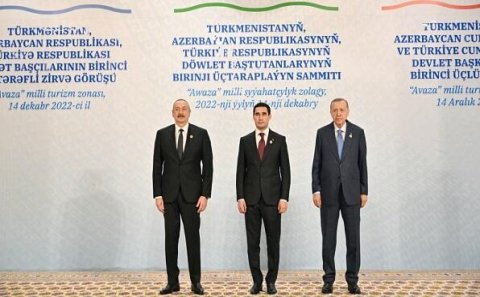 Azərbaycan-Türkiyə-Türkmənistan sənədləri imzalanıb