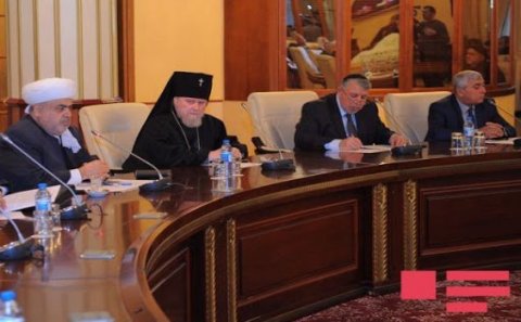Şeyxülislam və dini icma rəhbərləri Laçın yolundakı aksiya ilə bağlı bəyanat yaydı
