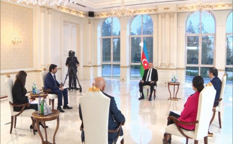 Prezident İlham Əliyev televiziya kanallarına müsahibə verir