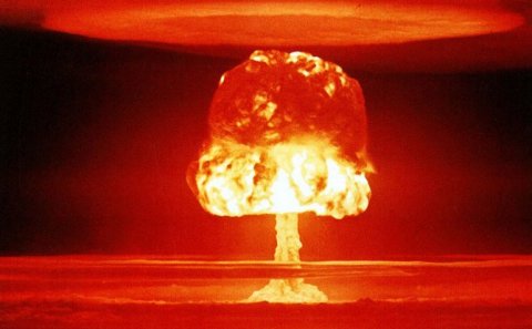 Rusiya Hərbi Akademiyası NATO-nu qorxutmaq üçün nüvə bombasını partlatmağı təklif etdi...
