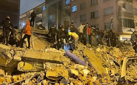 4 544 ölü, 26 721 yaralı, 6 minə yaxın dağılmış bina…- Türkiyədə zəlzələ qurbanlarının sayı artır