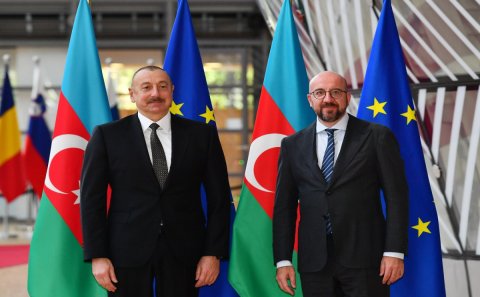 Şarl Mişel Prezident İlham Əliyevə zəng etdi-Laçın yolundakı vəziyyət müzakirə olundu