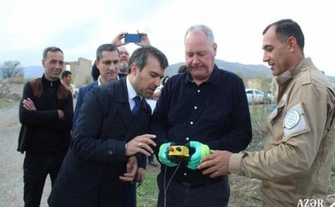 Bob Bləkmən Ağdamda mina zərərsizləşdirdi