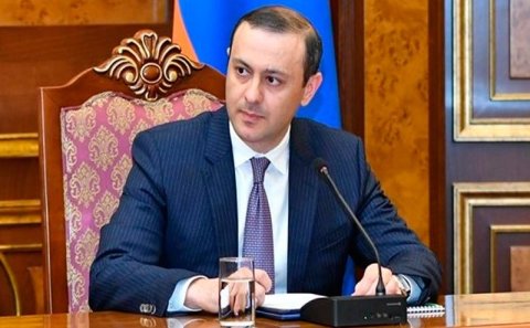 Qriqoryan Xankəndidən danışdı, Rusiyaya zərbənin anonsunu verdi
