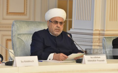Şeyxülislam Allahşükür Paşazadə: 
