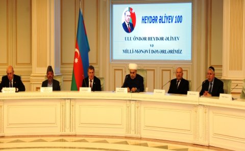 Şeyxülislam Allahşükür Paşazadə: Azərbaycan dindarları qalibiyyət yolunda mübarizəyə hər an hazırdırlar