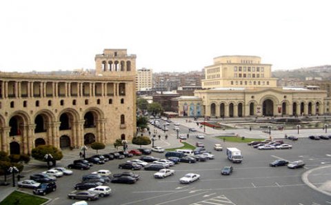 Ruslar uzun müddət Ermənistanda qalacaq - Qaltsyan