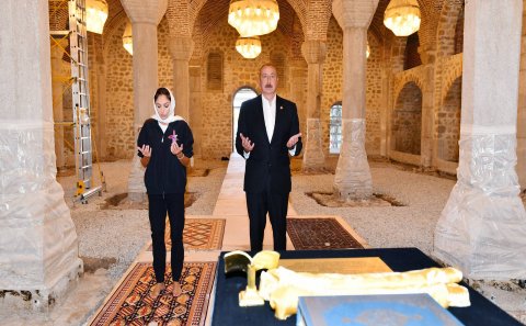 Prezident Yuxarı Gövhər Ağa və Saatlı məscidinin AÇILIŞINDA