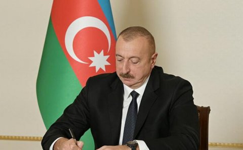 Bu şəxslərə Azərbaycanda daimi yaşamaq icazəsi verildi