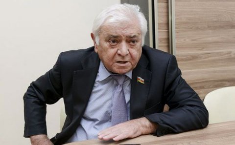 Aqil Abbas: “Rzanın yumruğu elə silahdır də...”