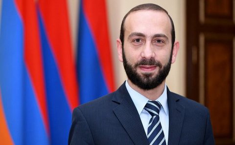 Bakı və İrəvan sülh müqaviləsinin iki maddəsini razılaşdırıb - Mirzoyan