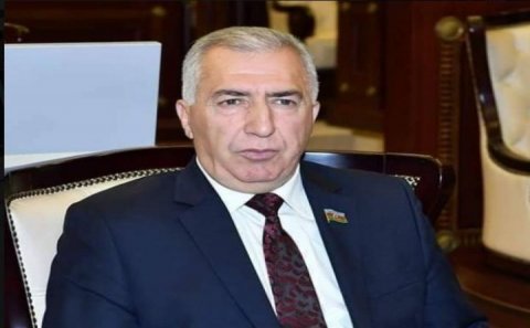 Deputatdan taksi qiymətlərinin artırılmasına reaksiya: “Vətəndaşlarımızın xeyri üçündür...”