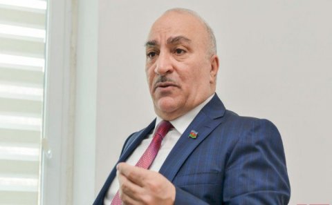 Tahir Kərimli: “Bir gün eşidək ki, Ebru Gündəşi toya gətirən şəxs şəhid ailələrinə və qazilərə 100 min dollarlıq kömək edib”