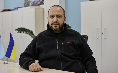 Ukraynanın yeni müdafiə naziri təyin edilən türk kimdir?