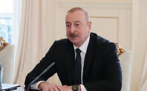 Əliyev Kazanda Minnixanovla görüşdü